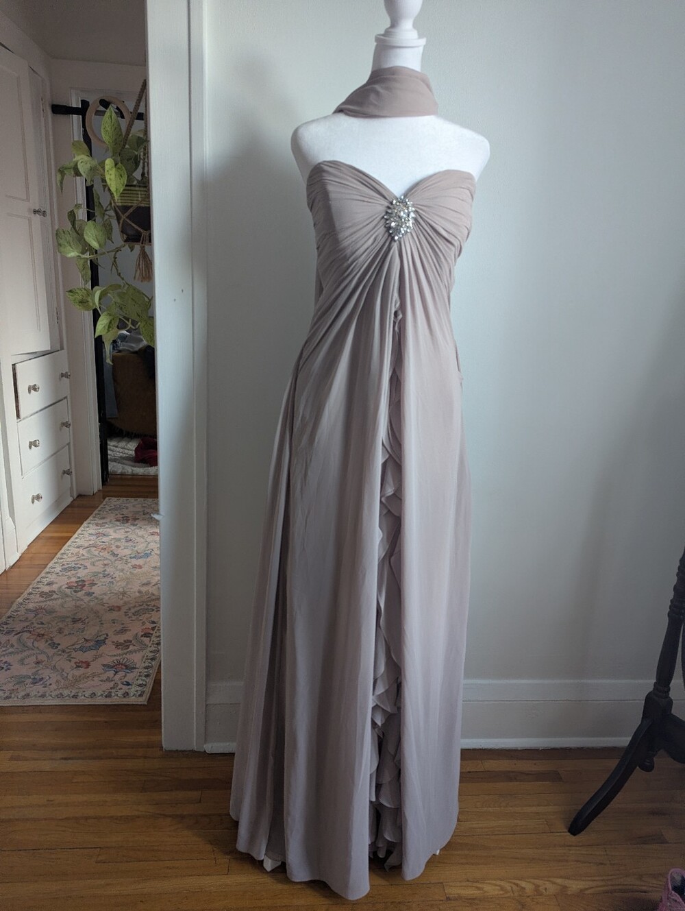 Vintage Y2K 2 Pc Demetrios Silk Strapless Ruffle Front Gown & Scarf Set Size 4/6